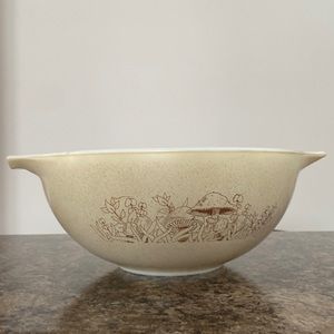 Vintage Pyrex Cinderella Nesting Mixing Bowl Forest Fancies Mushroom 443  2.5L